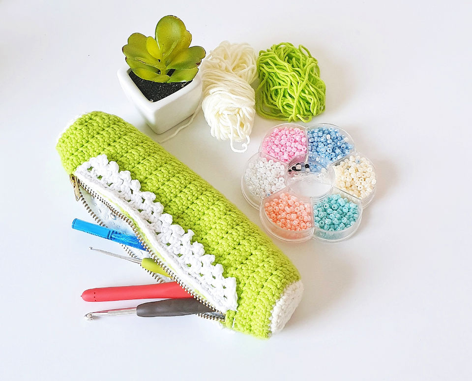 15-free-crochet-pencil-case-patterns-crochet-me