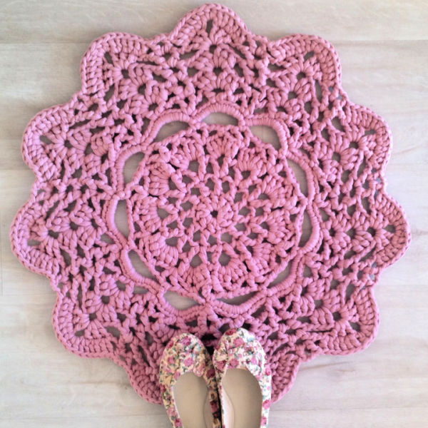 15 Free Crochet Round Rug Patterns Crochet Circle Rug Pattern